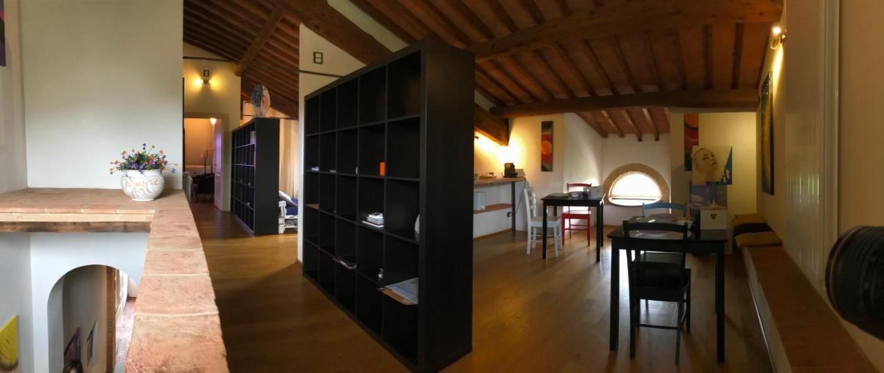 Bed and Breakfast L'Albero Di Gamelì Chiusi Exterior foto