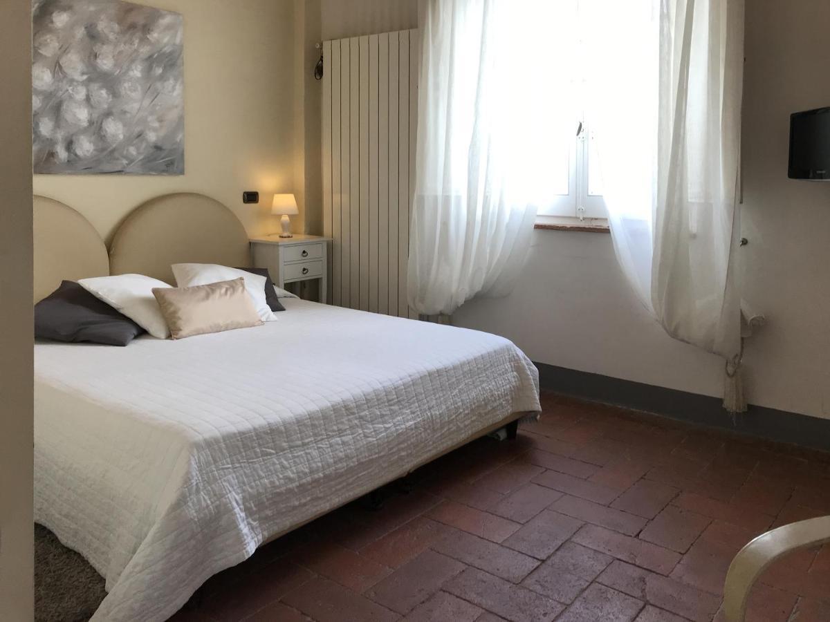 Bed and Breakfast L'Albero Di Gamelì Chiusi Exterior foto