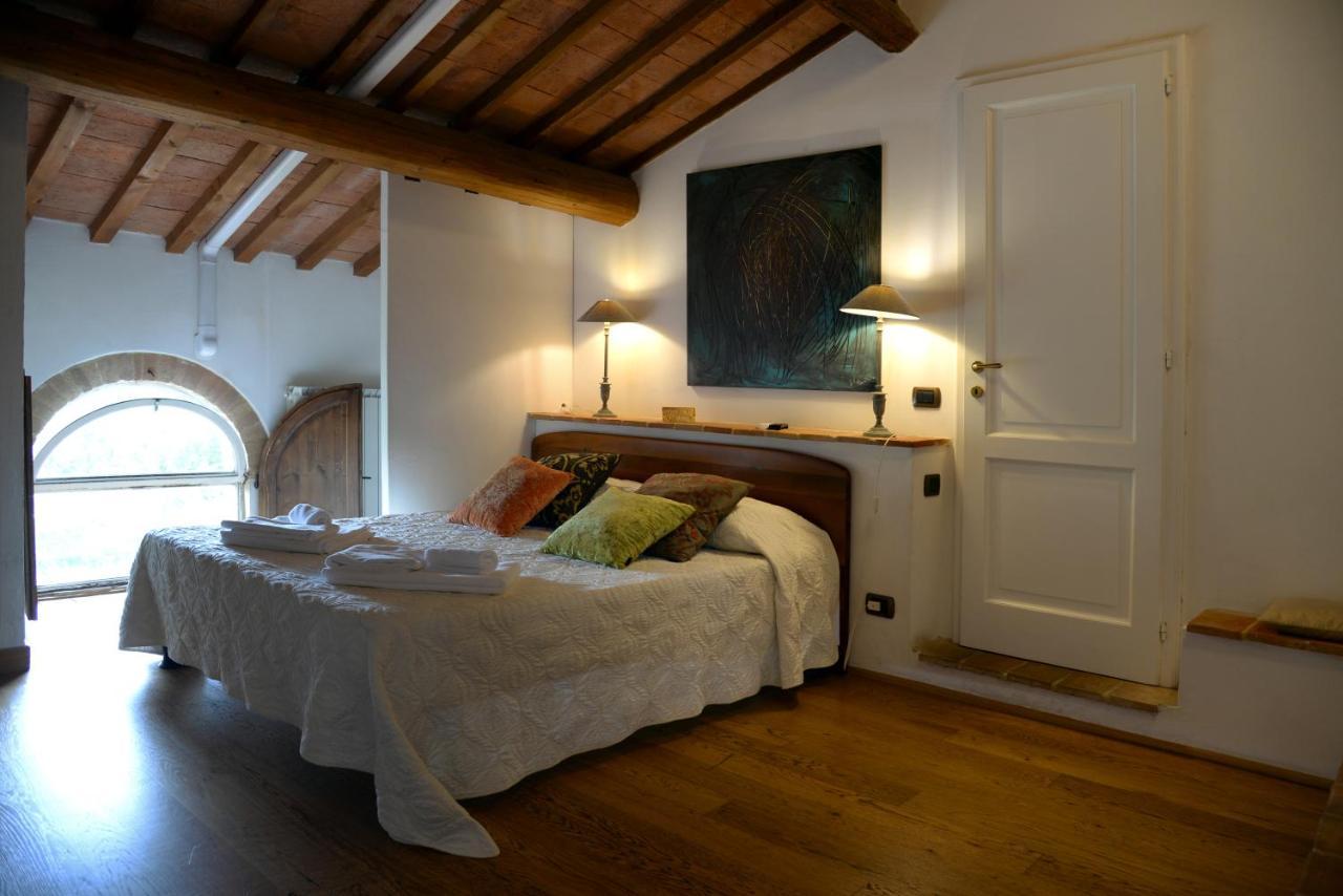 Bed and Breakfast L'Albero Di Gamelì Chiusi Exterior foto