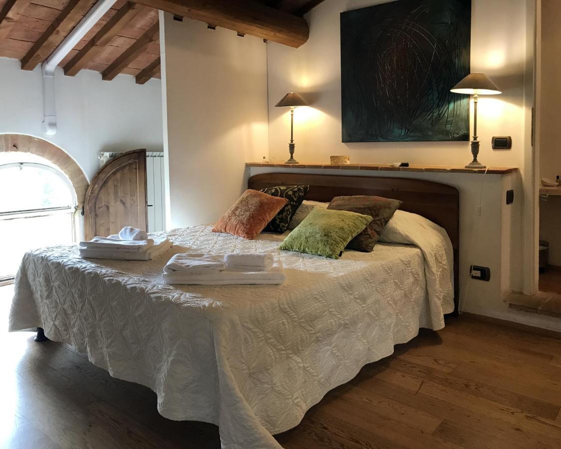 Bed and Breakfast L'Albero Di Gamelì Chiusi Exterior foto