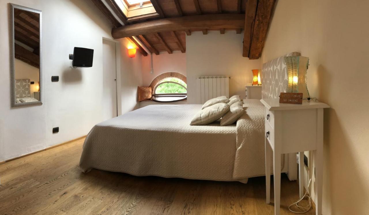 Bed and Breakfast L'Albero Di Gamelì Chiusi Exterior foto
