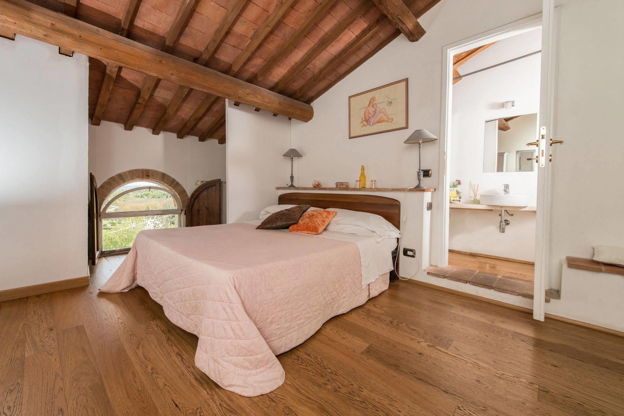 Bed and Breakfast L'Albero Di Gamelì Chiusi Exterior foto